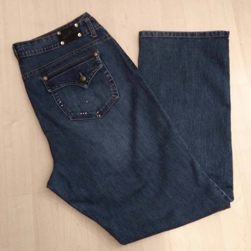 Style & Co Premium Jeans with Embellishment size 16 - Picture 4 of 4